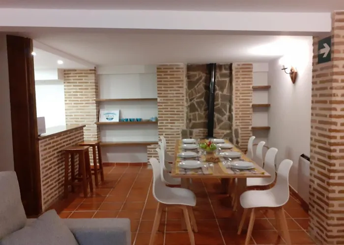 La Calleja Del Canchal * Arenas de San Pedro