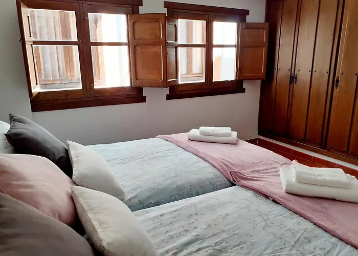 La Calleja Del Canchal * Arenas de San Pedro